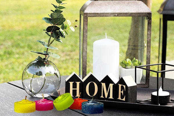 Make sure you know how to pack candles for moving safely and efficiently.