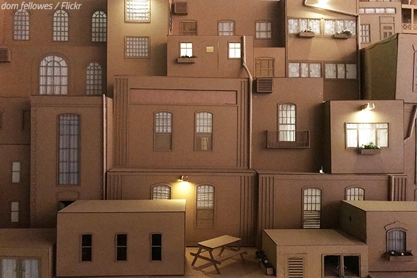 How to use cardboard when moving house