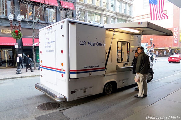 How much does it cost to change your address?