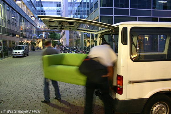 How much does it cost to move a couch?