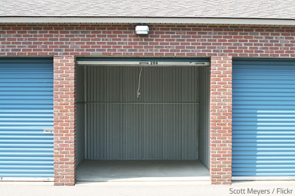 Tips for moving out of a storage unit.