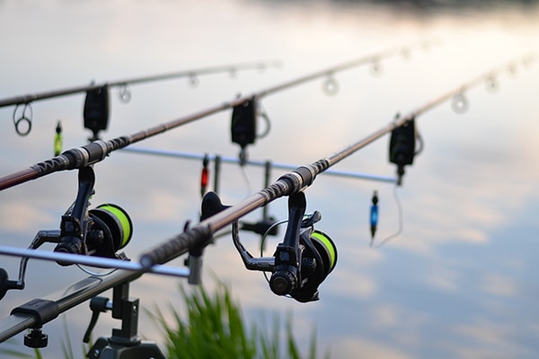 How to pack fishing rods when moving house