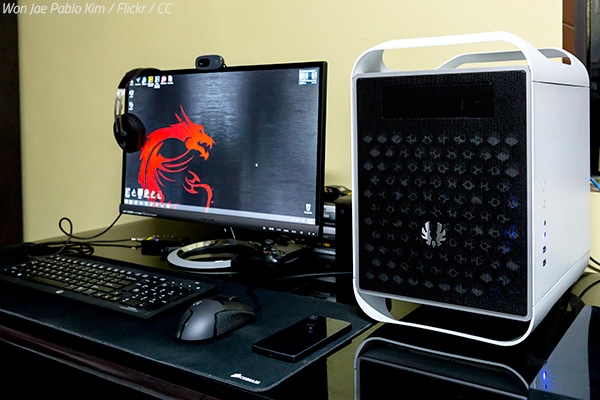 How to move a gaming PC to a new home