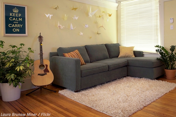 How to move a sofa by yourself