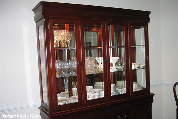 How to pack a china cabinet when moving house