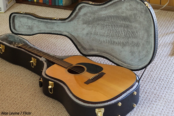 How to pack a guitar for shipment