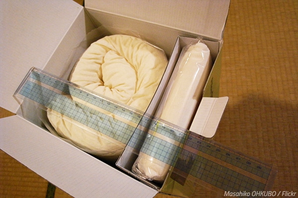 How to pack bedding for moving