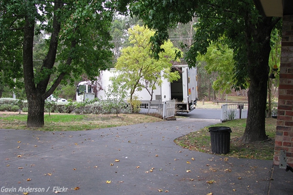 How to choose long distance movers