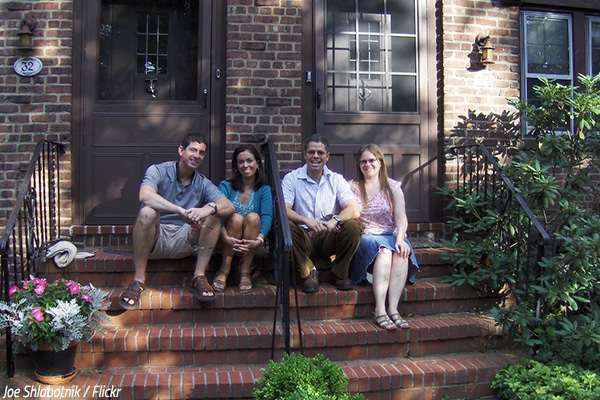 How to meet new neighbors after moving