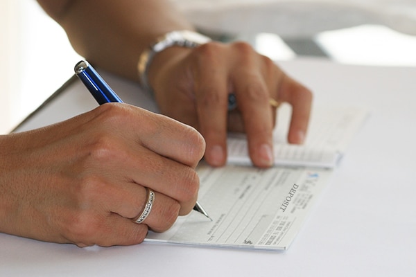 A moving deposit is guarantee of the finalization of your move.