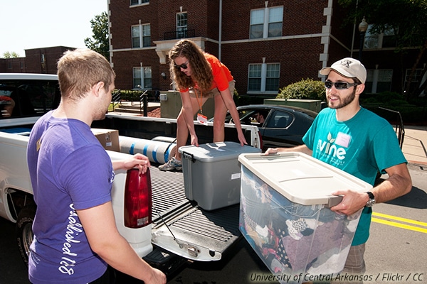 Convenient and affordable ways to get stuff to college,