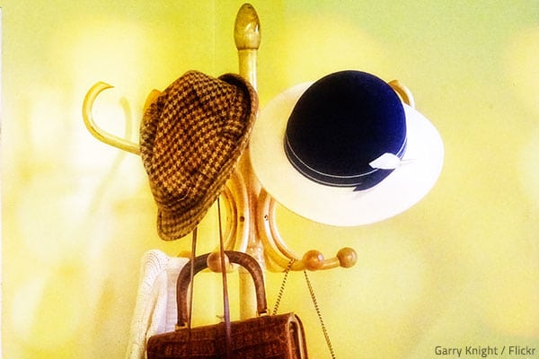 Find out how to pack odd shaped items for moving safely and efficiently.