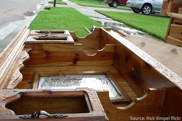 Moving house in the rain.