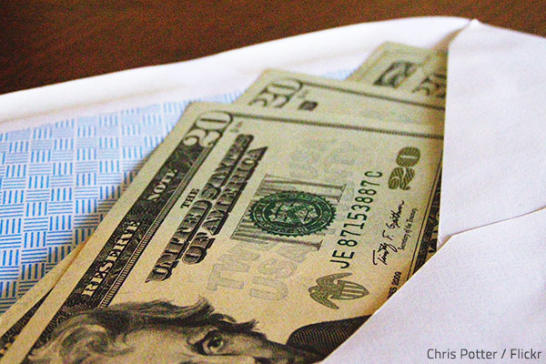 Tipping etiquette for movers.