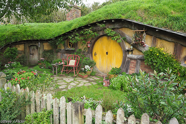 Advantages and disadvantages of downsizing home